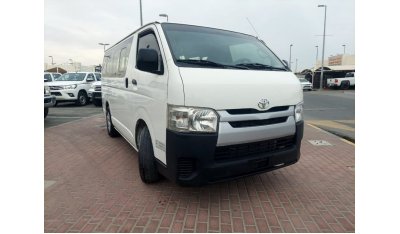 Toyota Hiace 2.7L PETROL 15 SEATER MANUAL TRANSMISSION