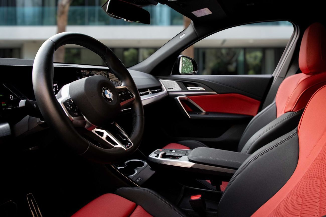 بي أم دبليو X2 xDrive 20i | 3,701 P.M | 0% Downpayment | All Wheel Drive | M-Kit | BMW Warranty + Service to Dec 2