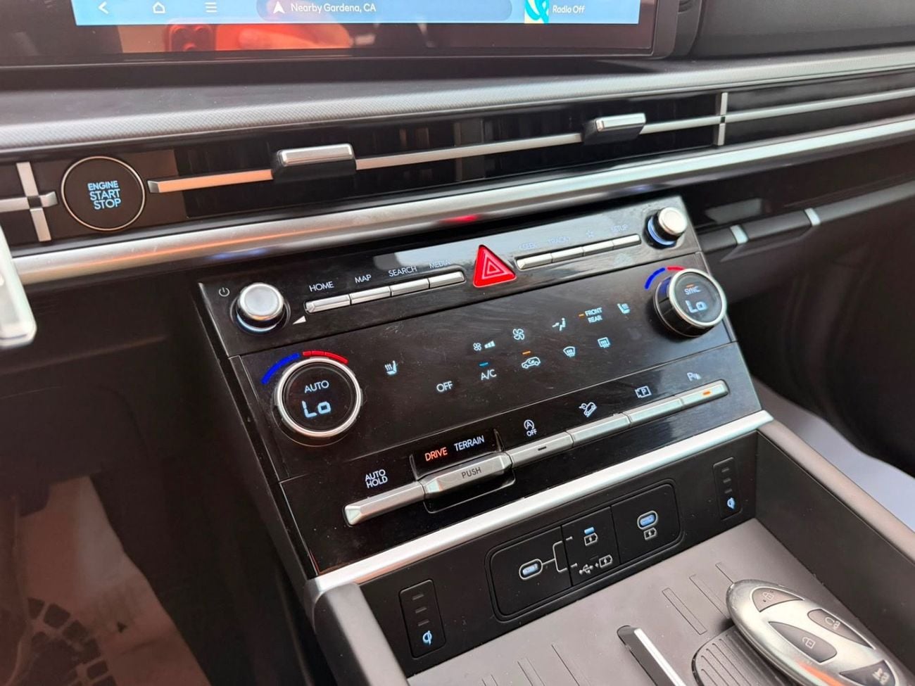 Hyundai Santa Fe Mid option