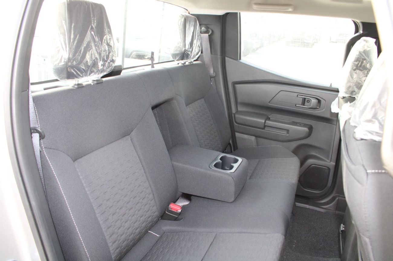 Mitsubishi L200 MITISUBISHI L200 2.4L DIESEL DOUBLE CAB 4WD GLS MANUAL