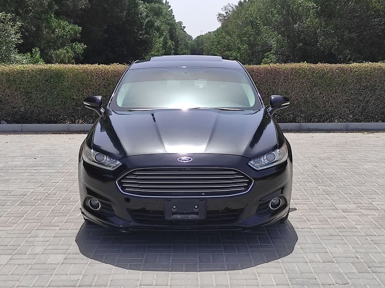 Ford Fusion SE 2.0L Ford fusion 2015 Gcc V4 full options no1