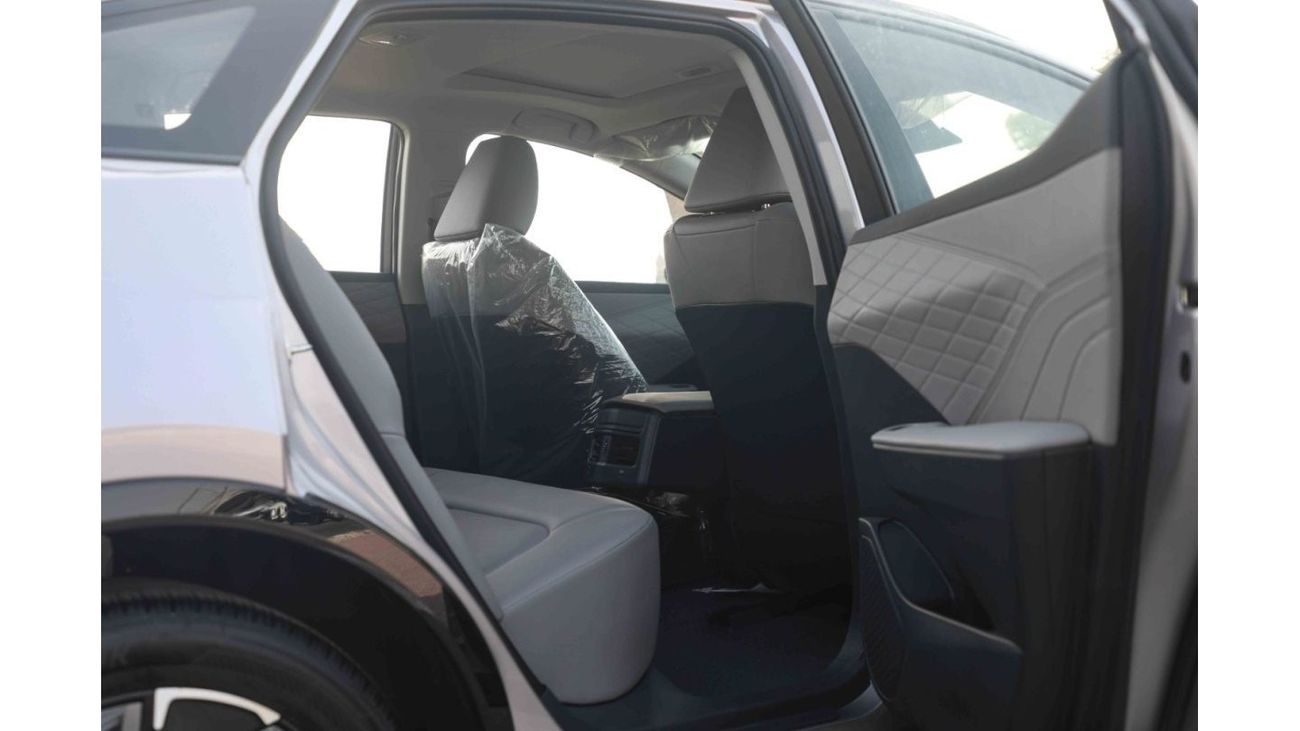 تويوتا bZ3 تويوتا bZ3 Elite Pro 517 موديل 2024 - فضي من الداخل رمادي | للتصدير فقط