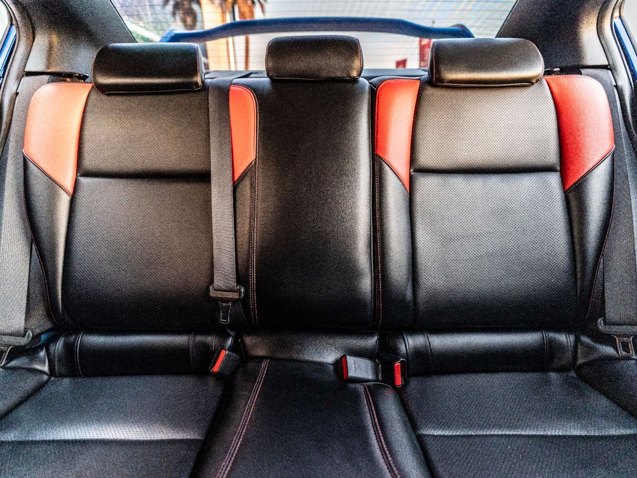 سوبارو امبريزا WRX