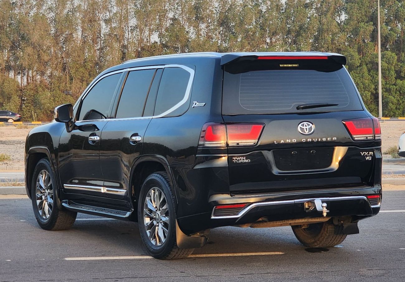 تويوتا لاند كروزر VX.R V8 upgrade 2023