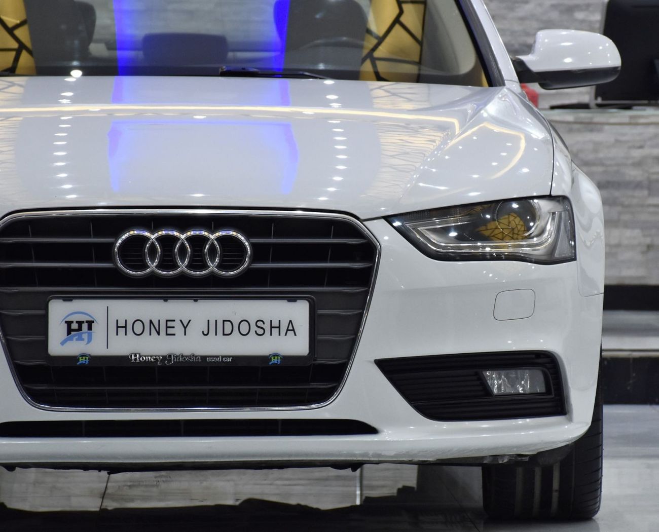 أودي A4 EXCELLENT DEAL for our Audi A4 ( 2014 Model ) in White Color GCC Specs