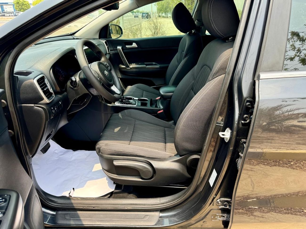 كيا سبورتيج EX 2.0L (165 HP) FWD 750x48-Monthly l GCC l Cruise, Camera, GPS l Accident Free