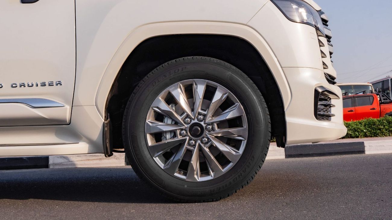 تويوتا لاند كروزر 2026 Toyota Land Cruiser 300 GXR 3.5L AT Petrol (White)