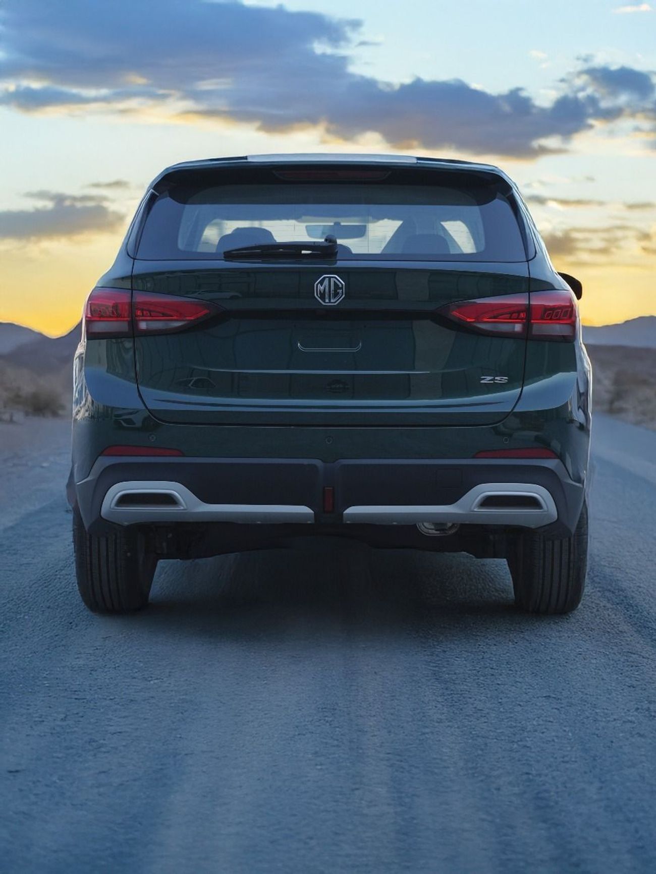 أم جي ZS 0% DP EMI 1200 - free Service - free registration