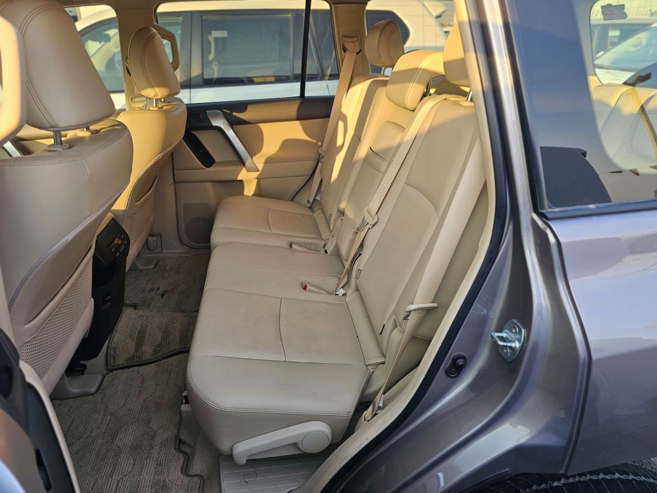 تويوتا برادو Toyota land cruiser Prado year 2022 FULL OPTION petrol engine brown color automatic transmission v6