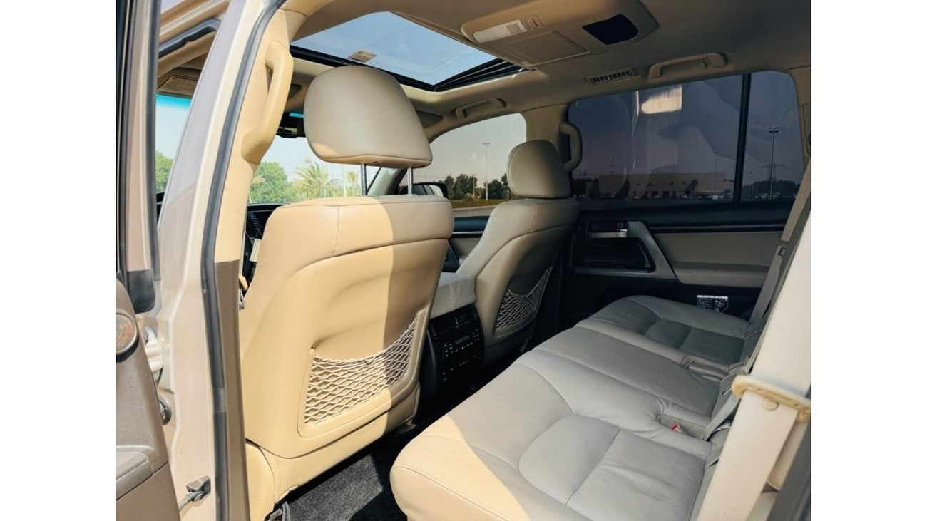 تويوتا لاند كروزر 5.7 update 2021