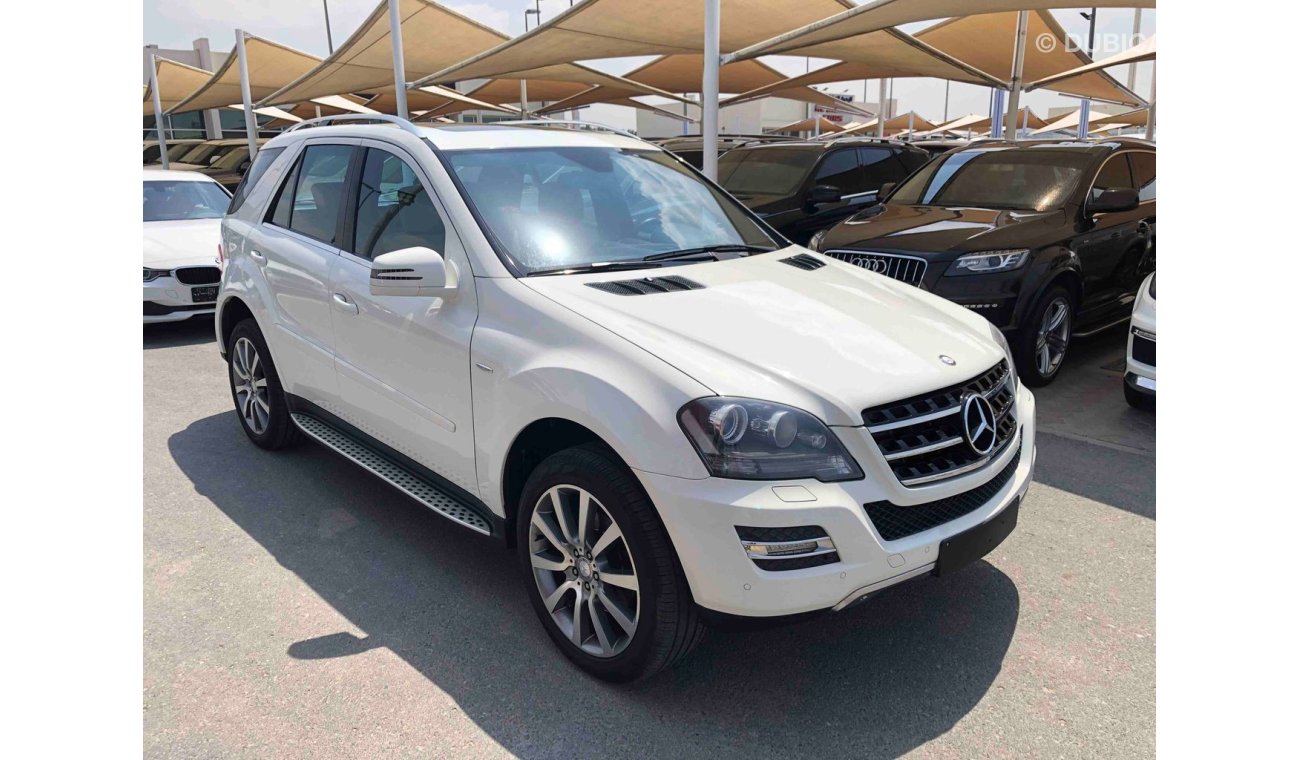 مرسيدس بنز ML 350 SUPER CLEAN CAR GRAND EDITION AND ORIGINAL PAINT 100% WITH NAVIGATION AND REAR CAMERA