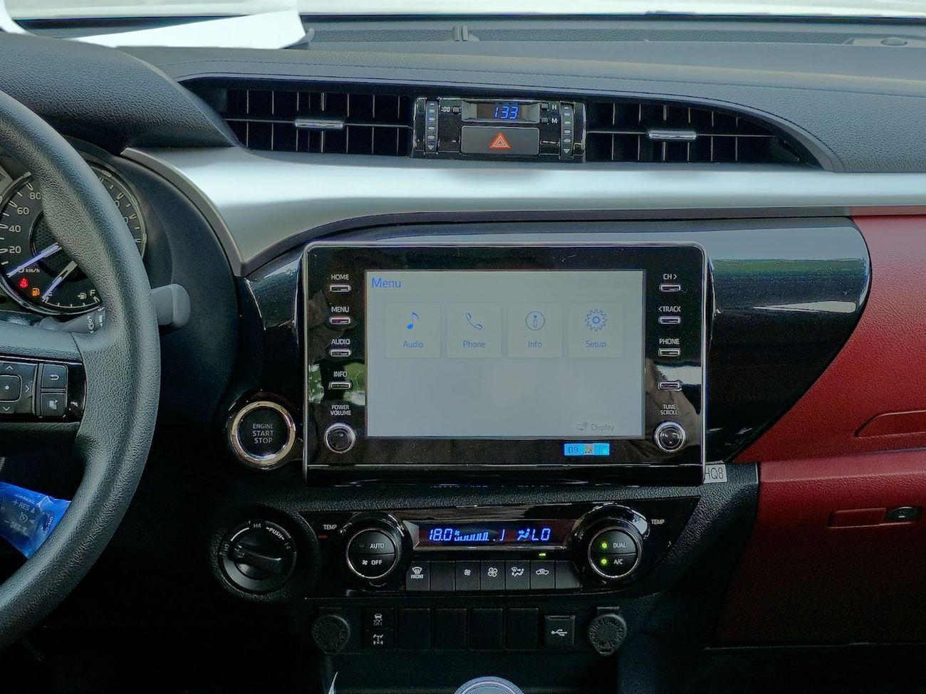 Toyota Hilux TOYOTA HILUX DIESEL 2.4 DOUBLE CABIN - M/T - HIGH OPTIONS - PUSH START - 2025 - WHITE INSIDE RED - N