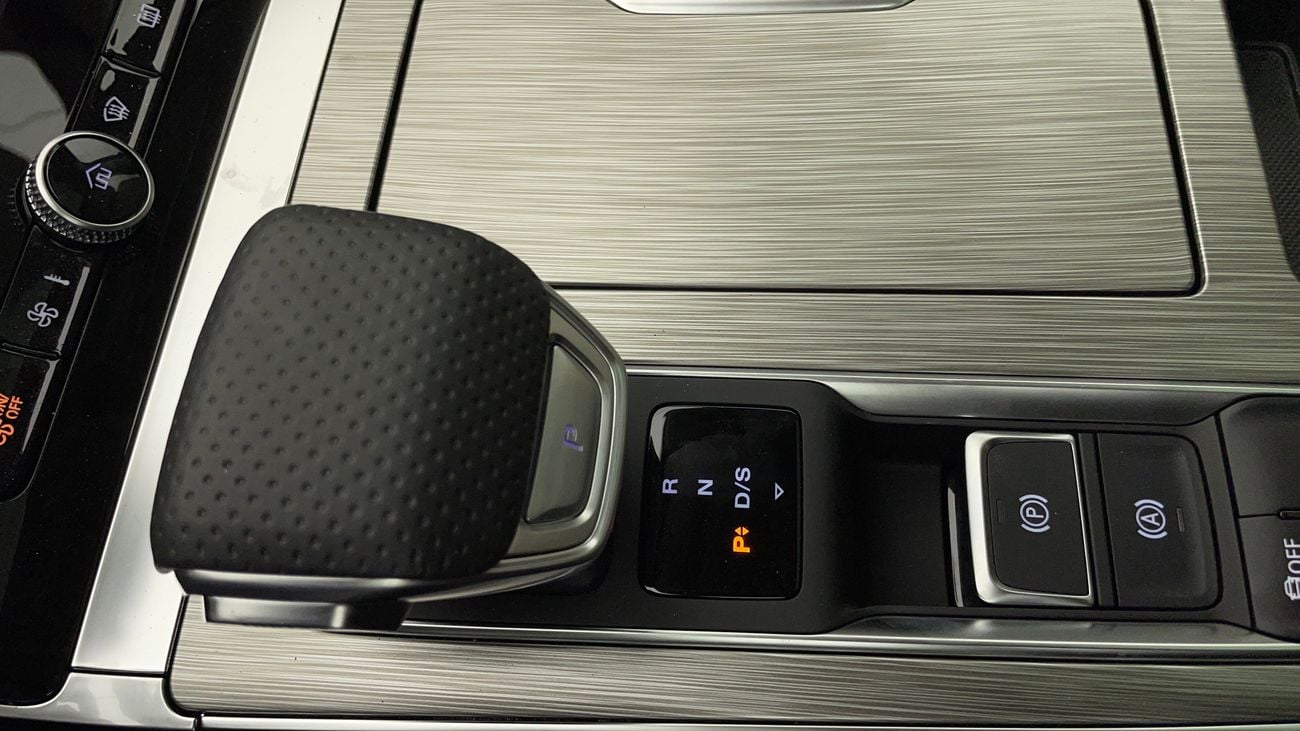 MG RX5 LUXURY 1.5 | Zero Down Payment | Home Test Drive