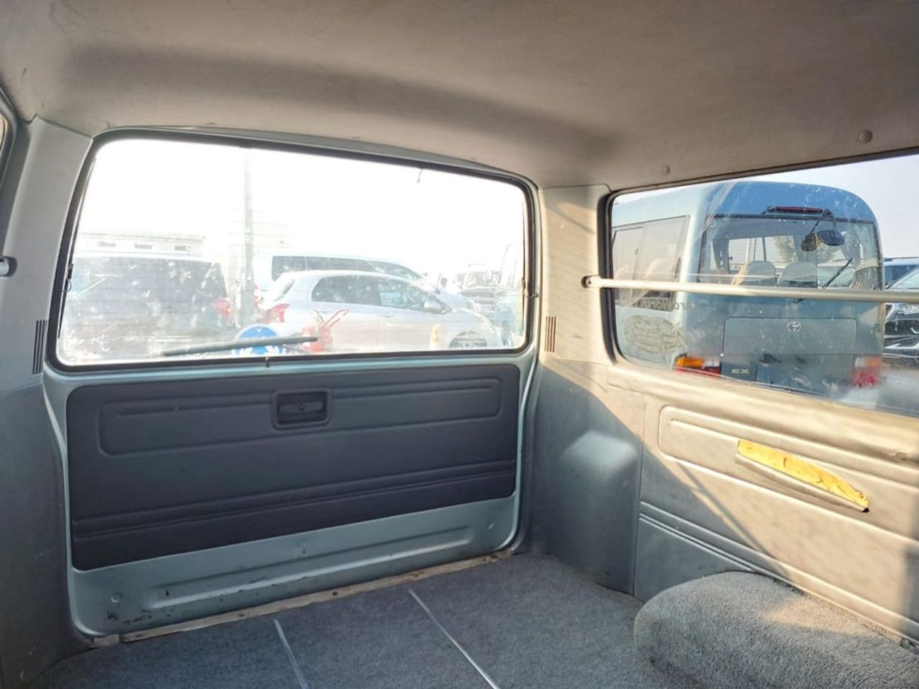 تويوتا هاياس TOYOTA HIACE VAN RHD 1999 MODEL 3.0 L DIESEL MANUAL(PM13178)