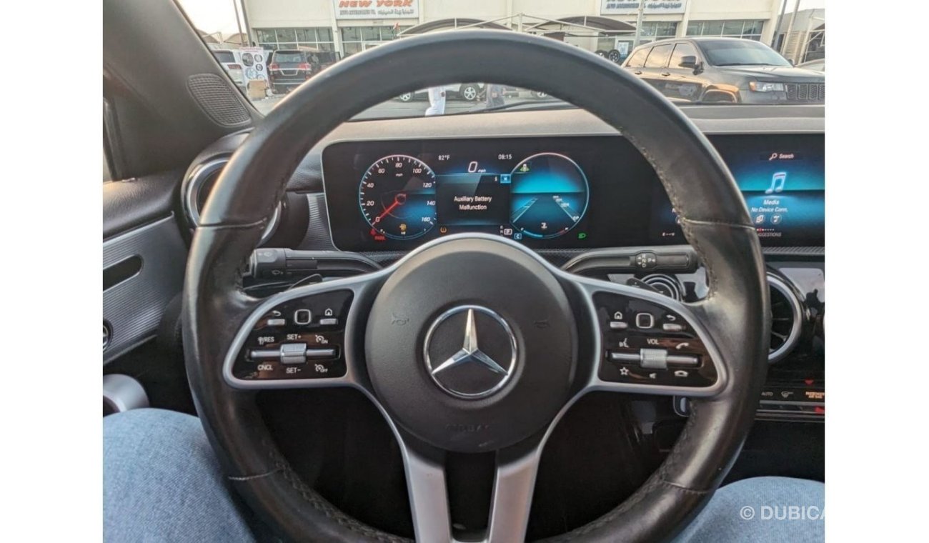 Mercedes-Benz A 220