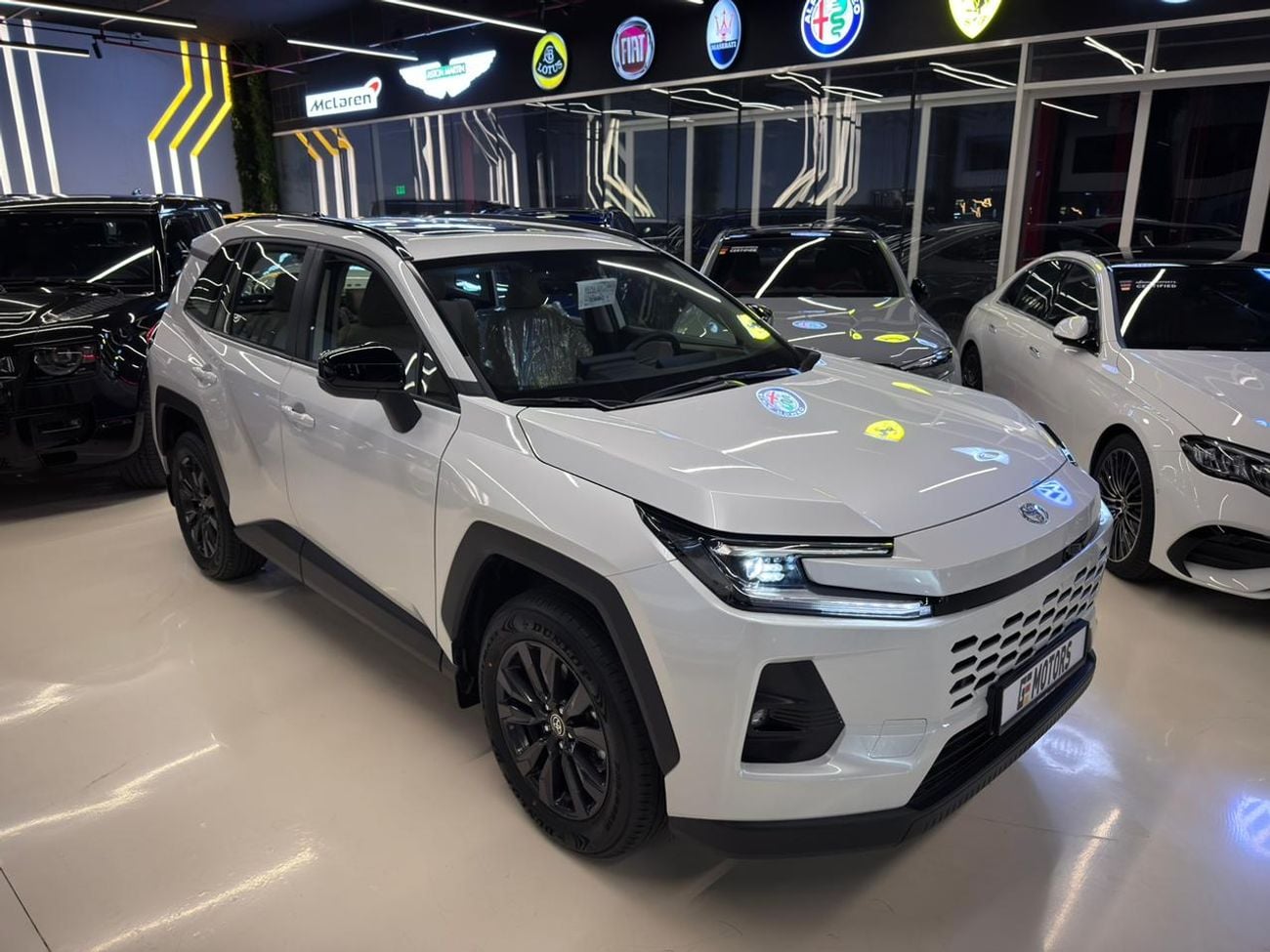 تويوتا راف ٤ 2026 Toyota Rav 4 GXR 2.5L Hybrid - GCC Specs - 5 Years Warranty and Service from AL Futtaim