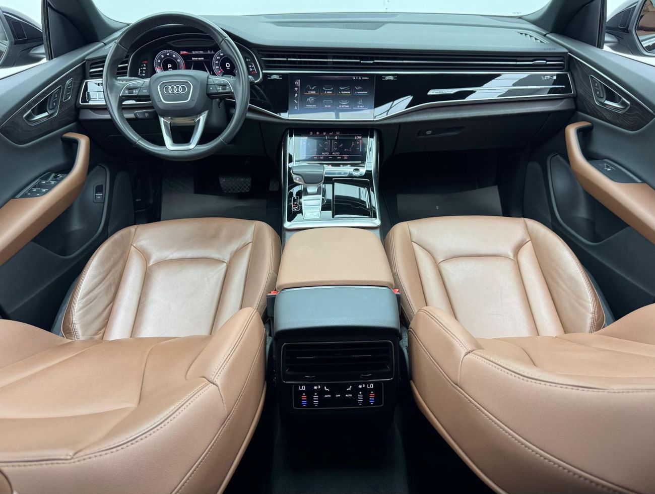 Audi Q8 55 TFSI quattro S-Line 3.0L (340 HP) 2019 Audi Q8 55 TFSI quattro S Line, 2027 Warranty + Service Co