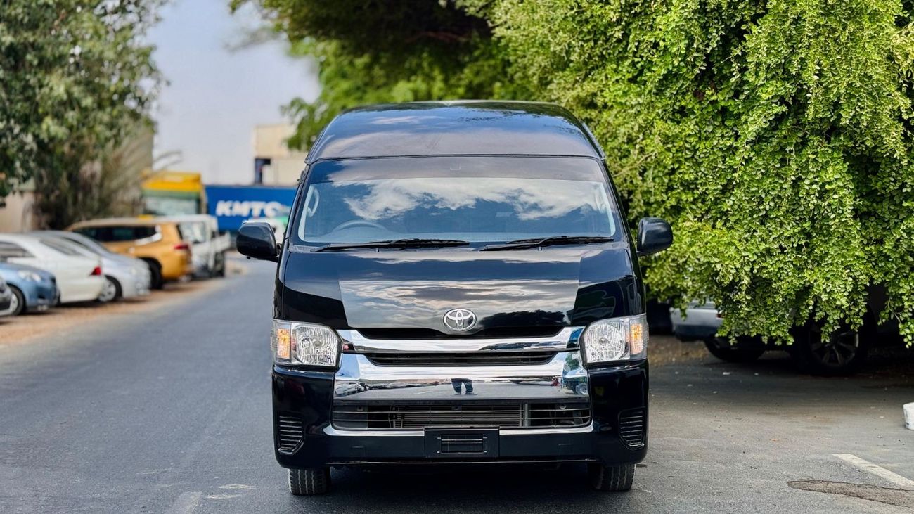 Toyota Hiace PREMIUM CONDITION | 14 SEATERS | RHD | 2018 | (AT) | 3.0L DIESEL ENGINE |  2WD