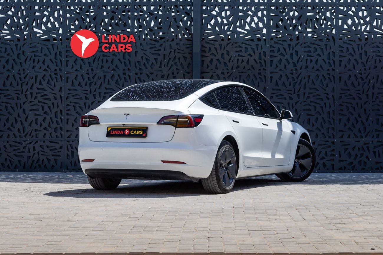 تسلا موديل 3