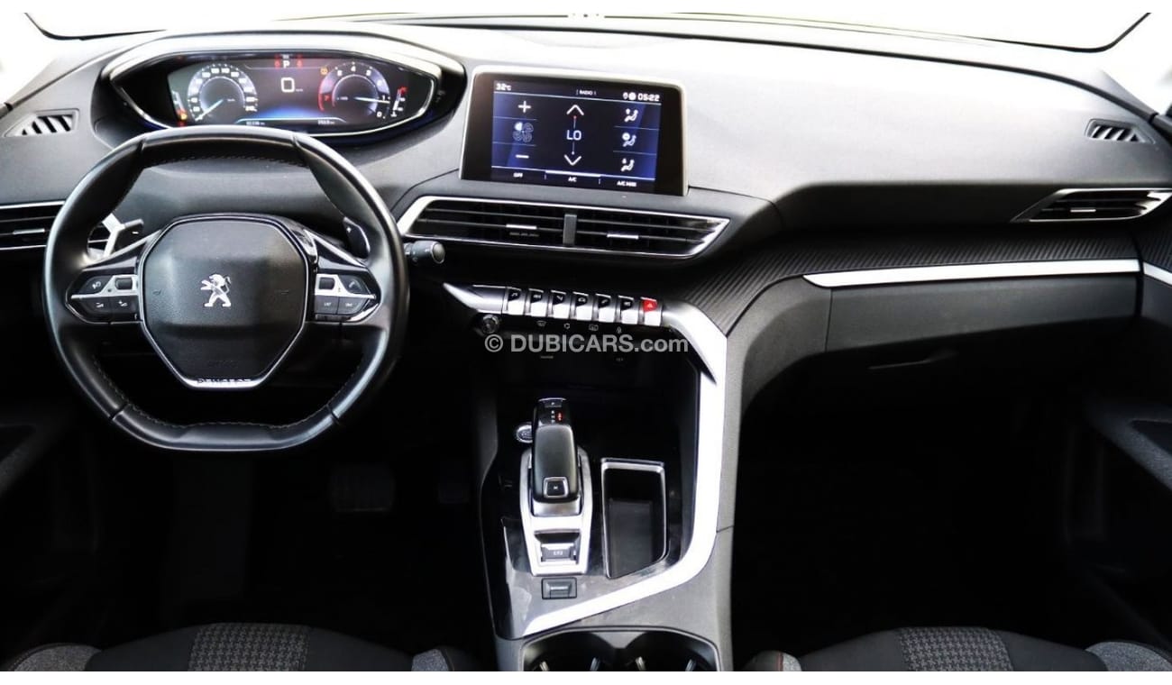 Peugeot 3008 Active Peugeot 3008 GCC 2020 in excellent condition