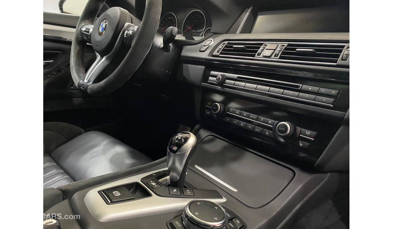 BMW M5 30TH ANNIVERSARY 2015