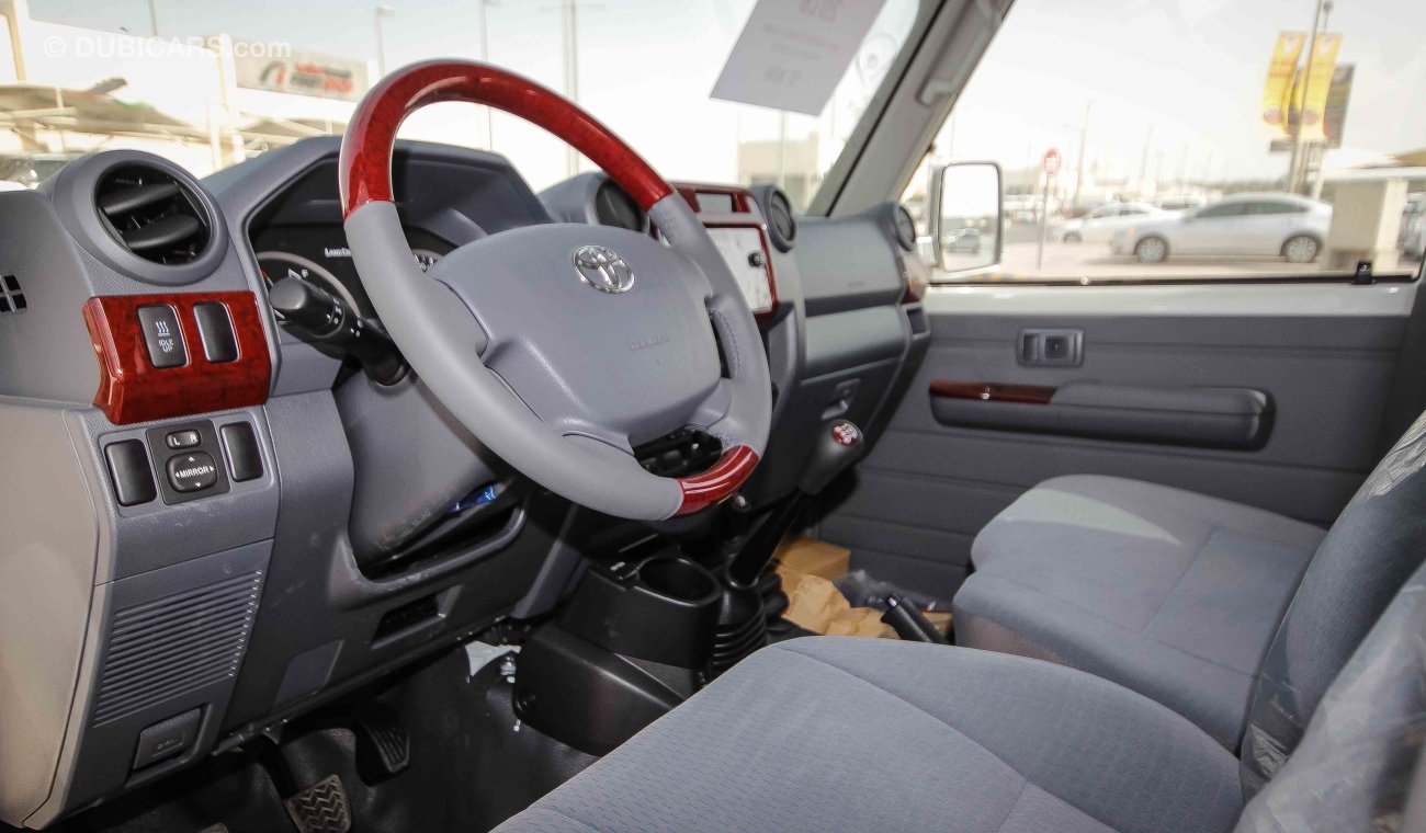 Toyota Land Cruiser Pick Up V8 4.5L Diesel