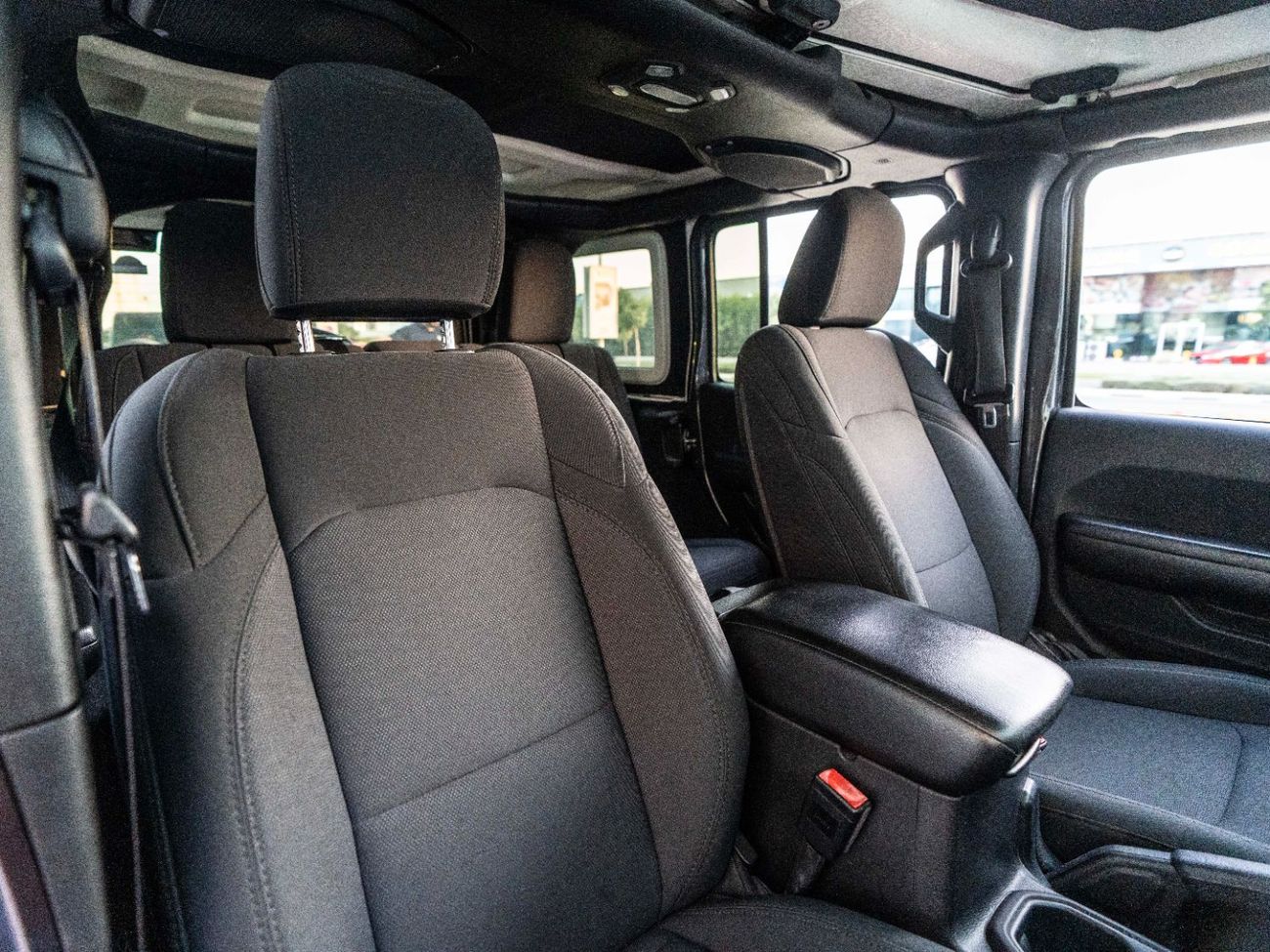 Jeep Wrangler Unlimited Sport S 3.6L A/T