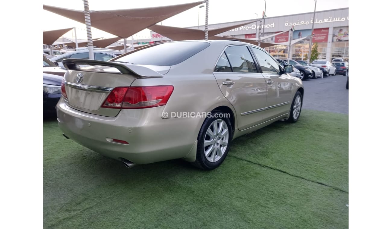 تويوتا أوريون خليجى- بدون حوادث- رقم واحد - بصمة - فتحة - شاشة - كاميرا - مثبت سرعة - رنجات - حساسات -خشب