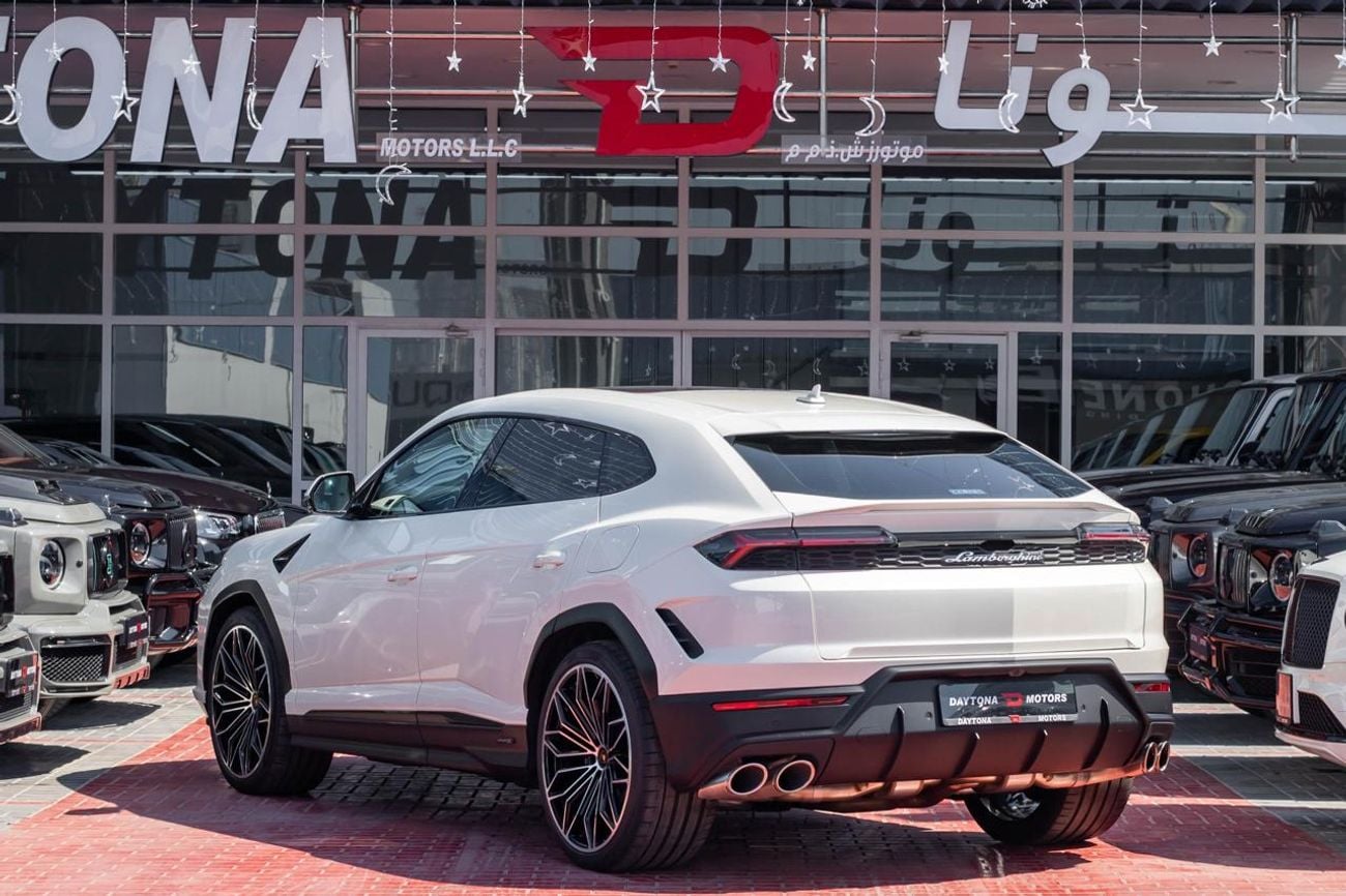 Lamborghini Urus Lamborghini Urus SE | 2025 | 1,200km