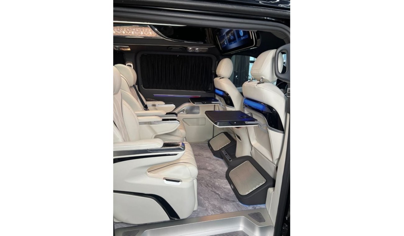 Mercedes-Benz V250 Maybach High-Roof | Voice Control Seats