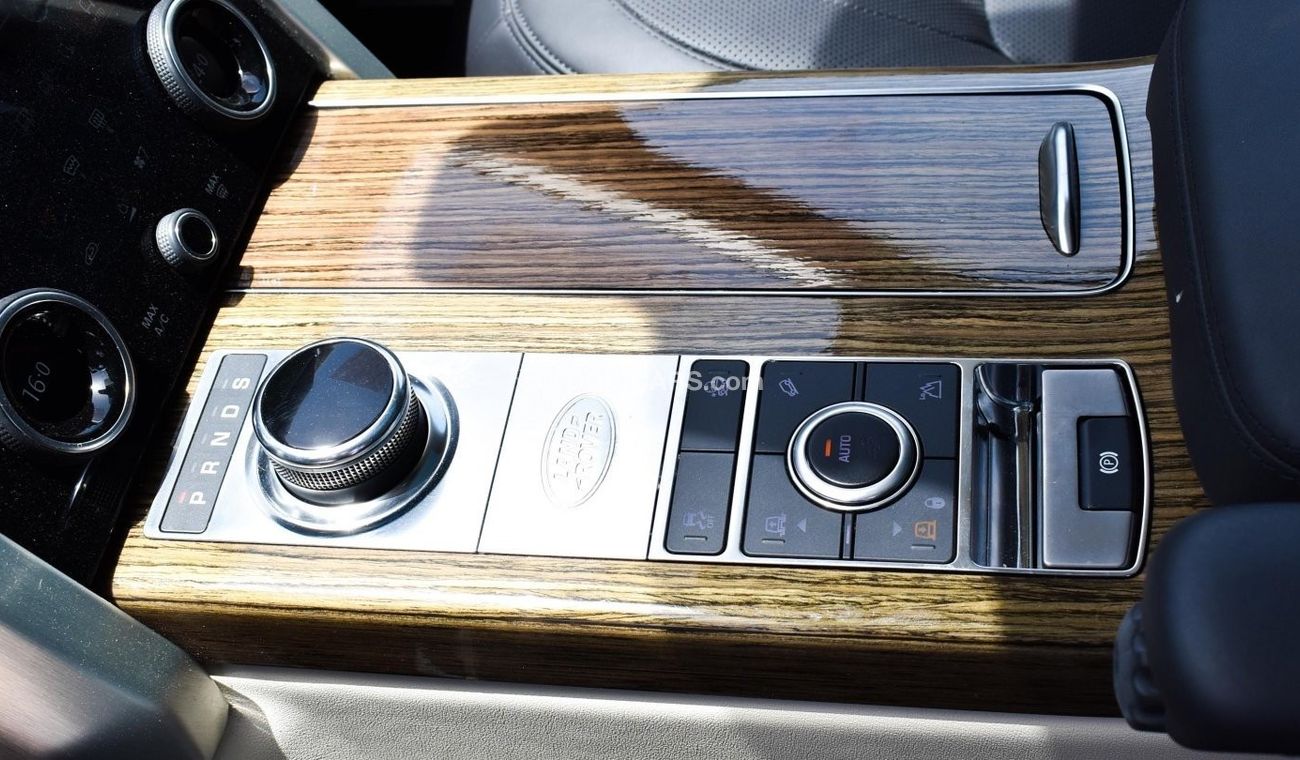 Land Rover Range Rover P400  3.0 V6