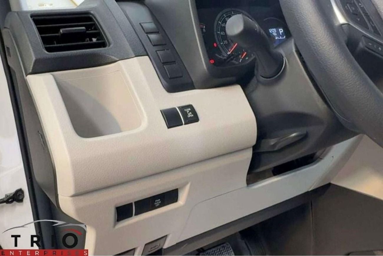 Toyota Hiace TOYOTA HIACE BLK BUMPER HIGH ROOF - 3.5L - PETROL - AT - 2026MY