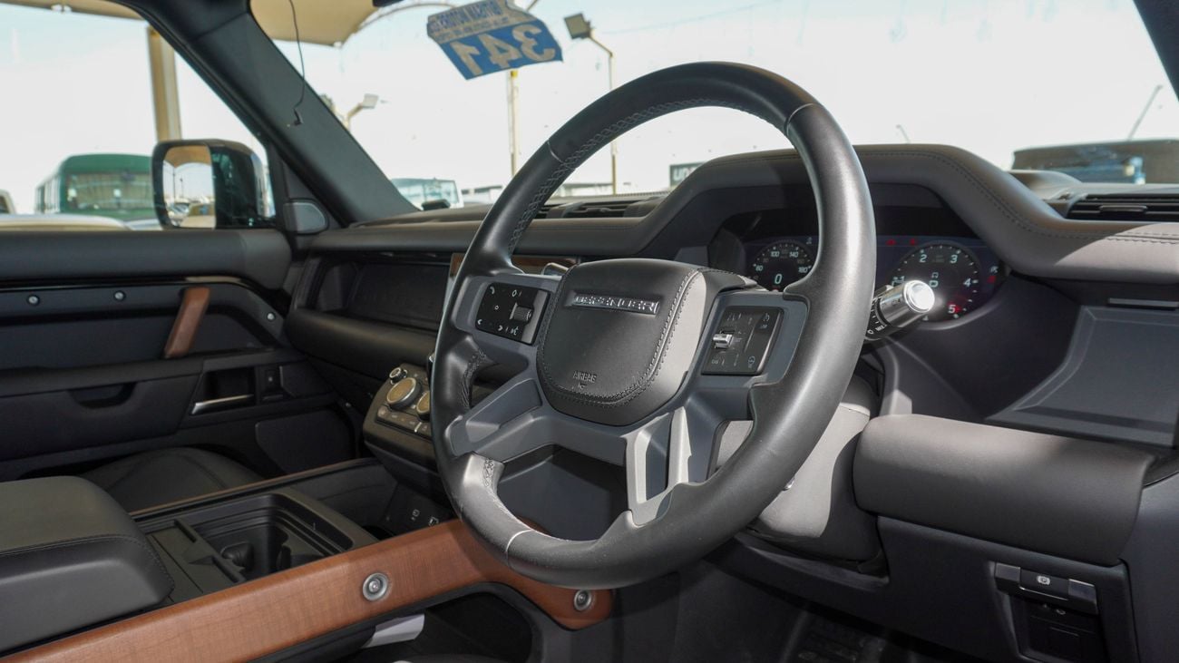 Land Rover Defender 3.0 L V6 d  RHD