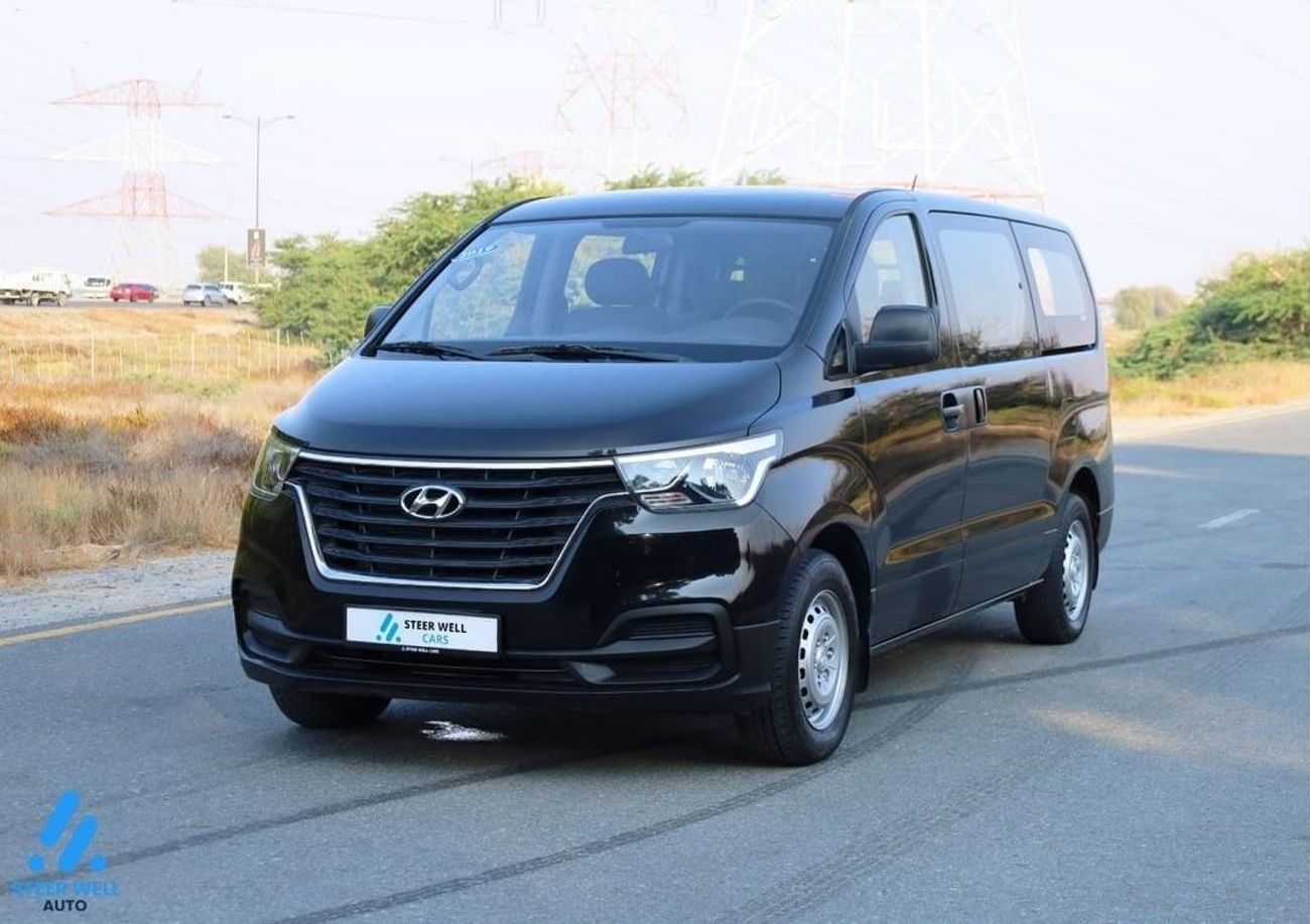 هيونداي H-1 GL Crew Van / Good Condition / Attractive Deals / 2.5L RWD / GCC / Book Now
