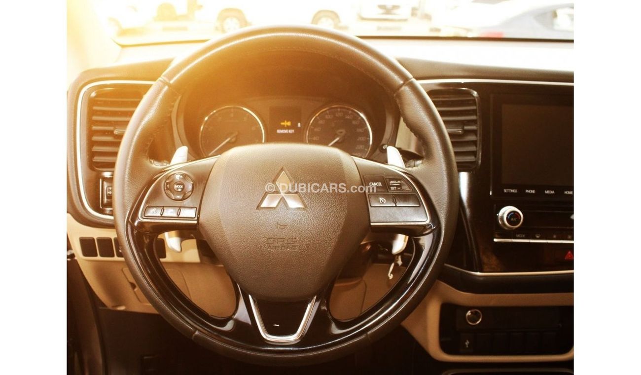 Mitsubishi Outlander GLS Mitsubishi Outlander 2020 GCC, 4 wheel, in excellent condition