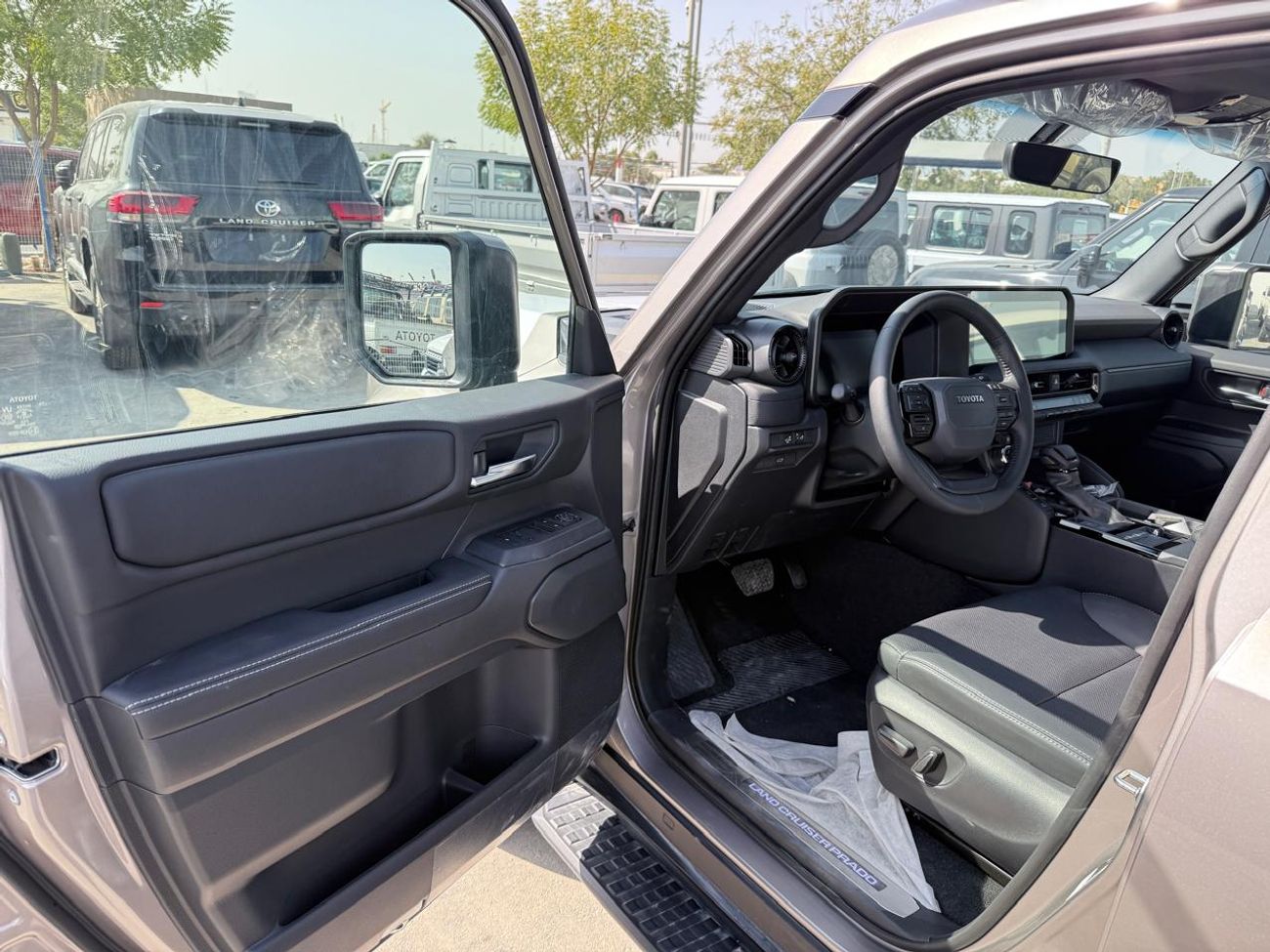 تويوتا برادو Adventure Mid 2.4L