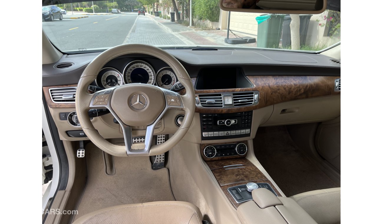 مرسيدس بنز CLS 500