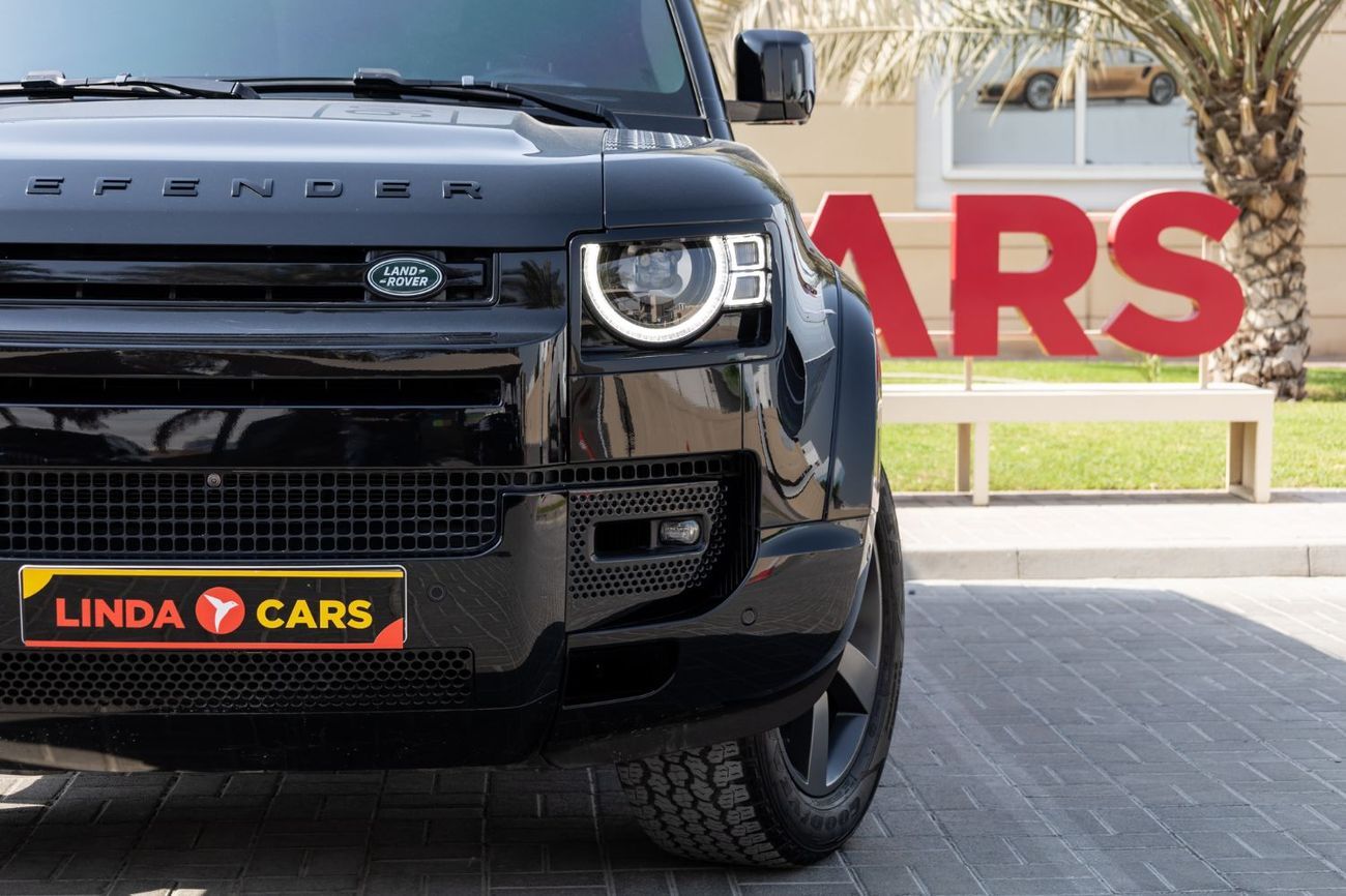 لاند روفر ديفندر P300 90 X-Dynamic SE 2.0L (5 Seater)