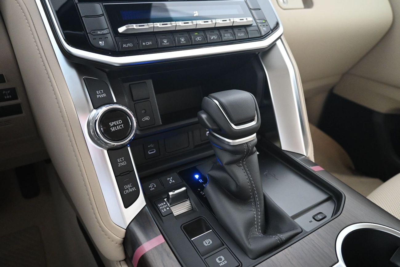 تويوتا لاند كروزر GXR Toyota Land Cruiser GX-R 4.0L V6 Petrol Model 2026