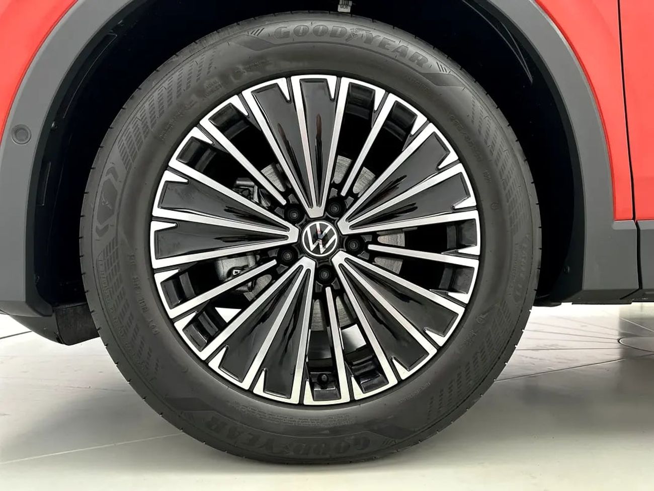 Volkswagen Tiguan 2.0 TSI Elegance Elegance