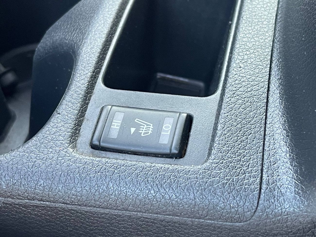 Nissan Rogue SV / 2.5L V4 / PANORAMIC SUNROOF / RADAR / 360 CAMERA / LINE KEEP ASSIST / REMOT START