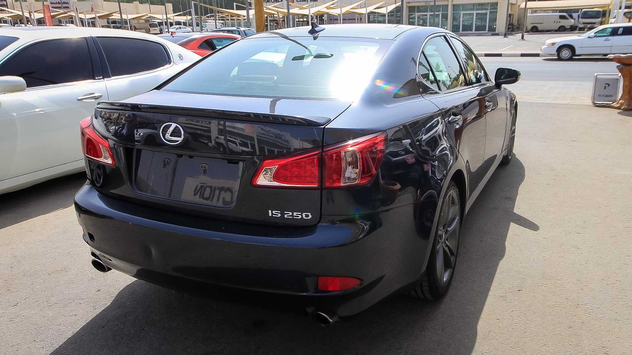 Used Lexus IS250 2011 for sale in Sharjah - 179042
