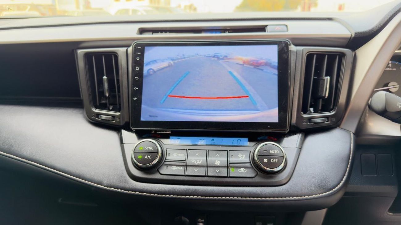 تويوتا راف ٤ -