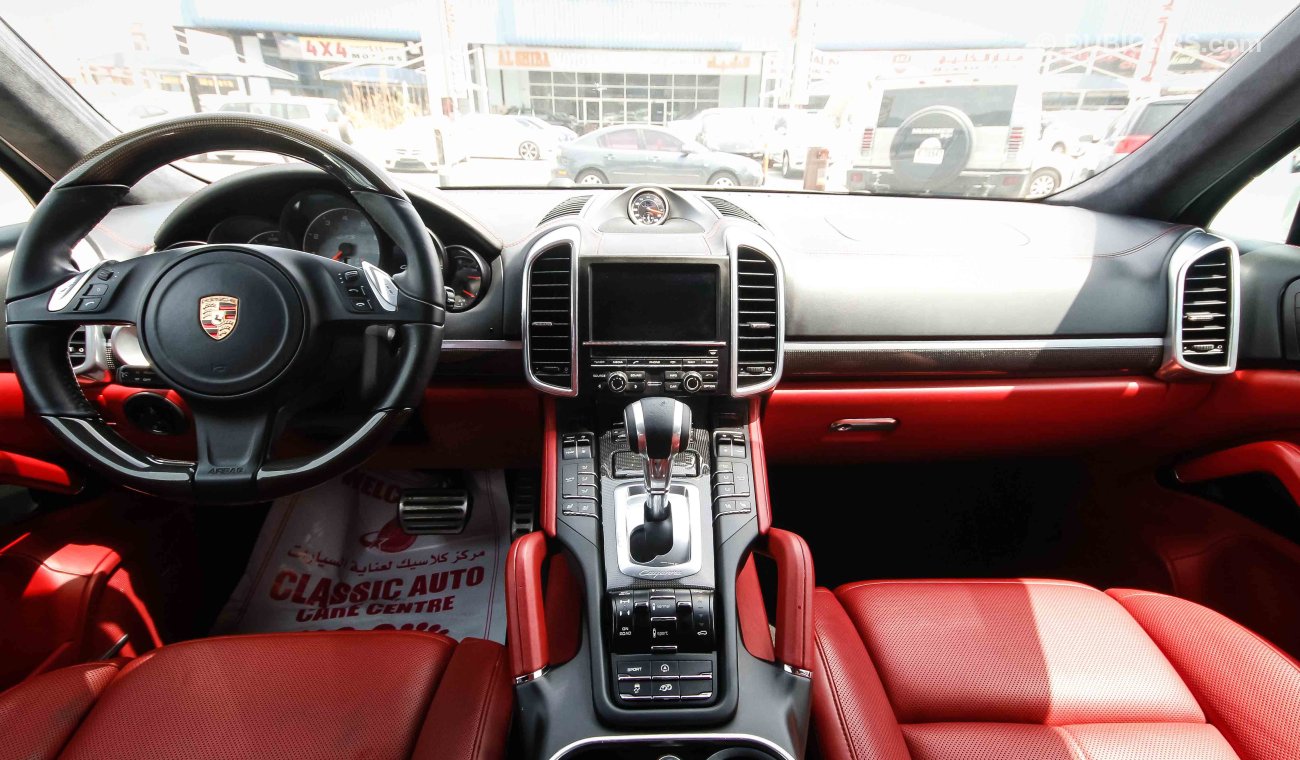 Porsche Cayenne GTS