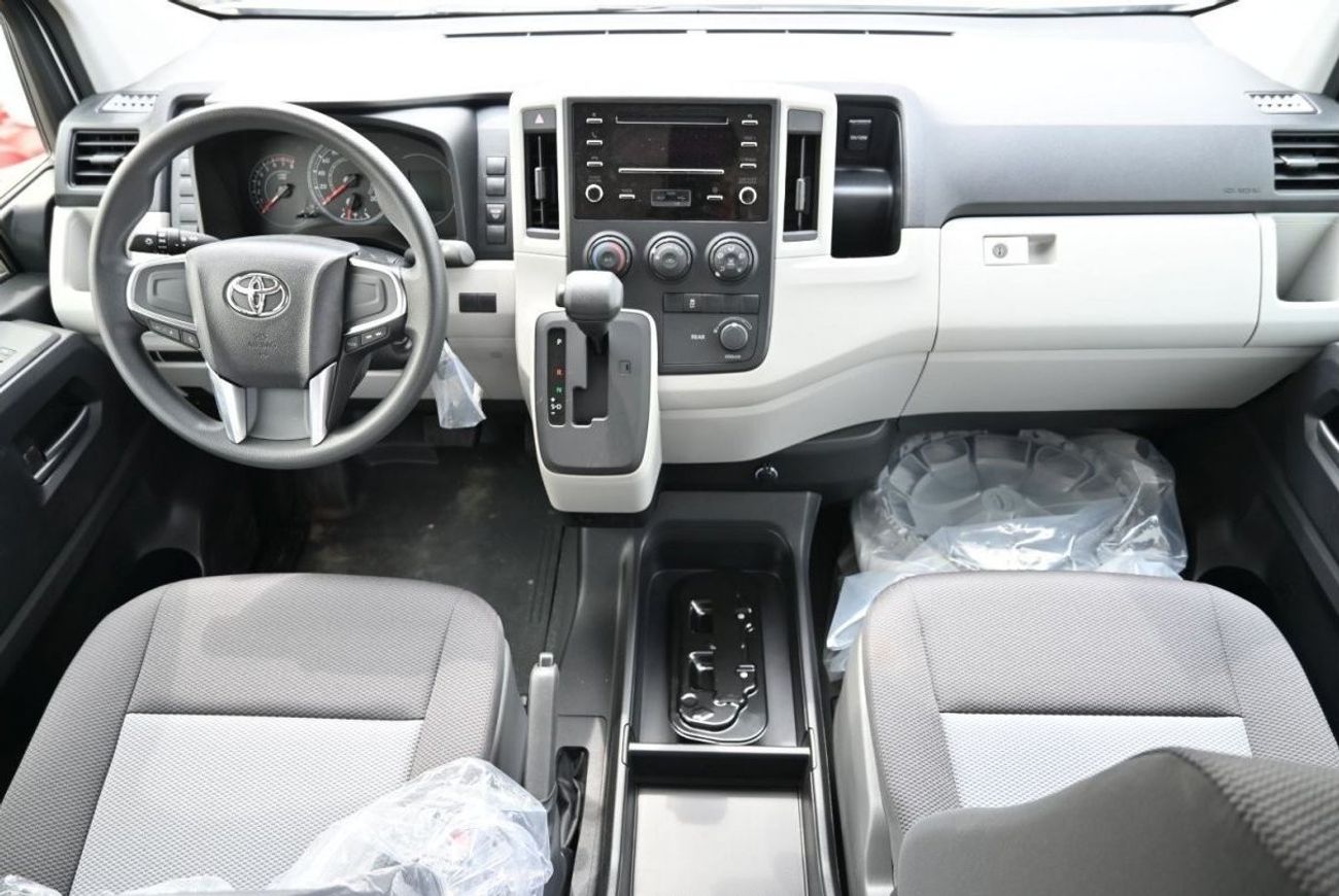 تويوتا هاياس تويوتا هايس سقف مرتفع ، 3.5 لتر بنزين ، دفع خلفي ، فان ، ناقل حركة أوتوماتيكي ، 13 مقعد ، وسائد هوائ