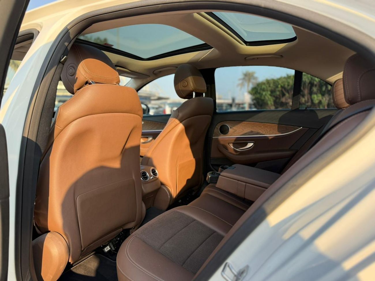 مرسيدس بنز E200 EL1 2.0L