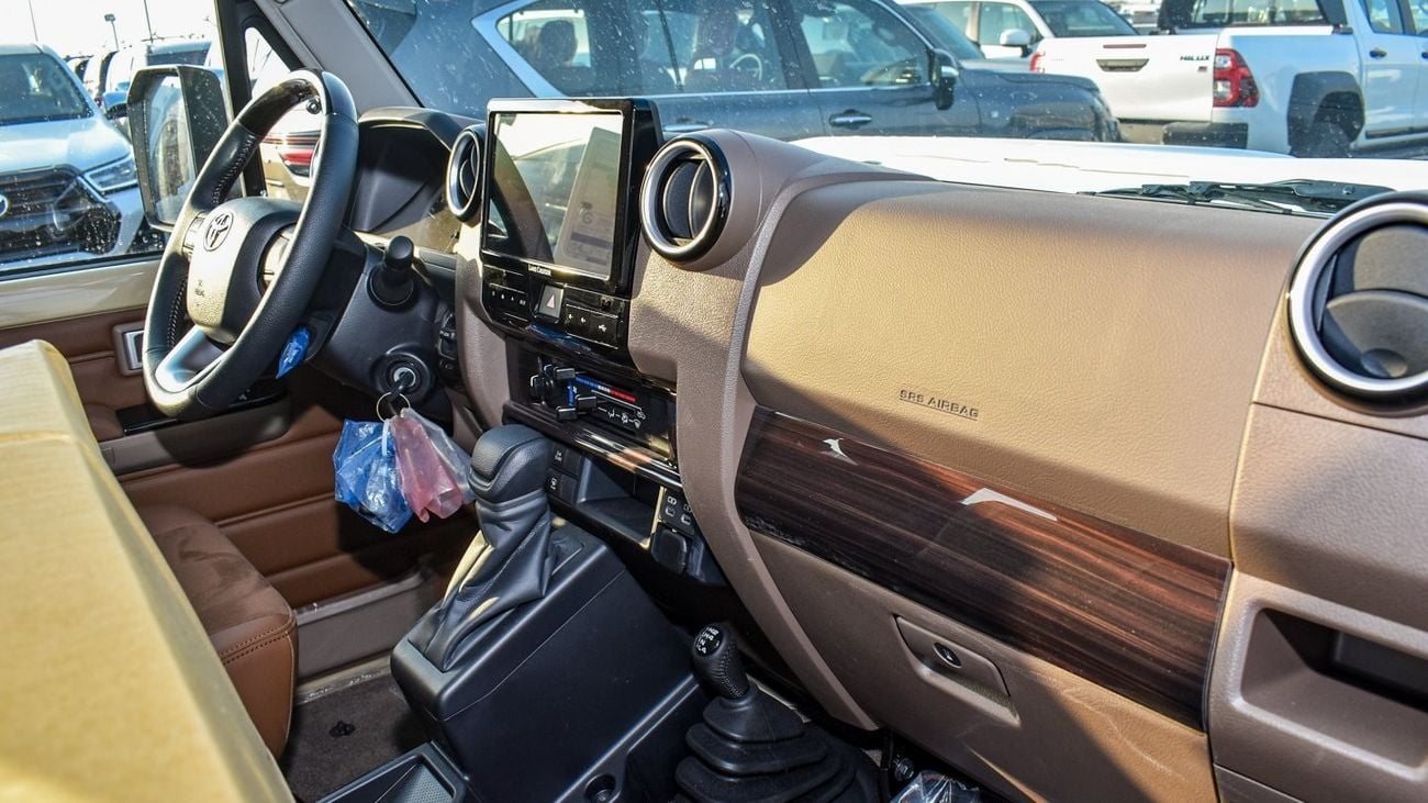 Toyota Land Cruiser 70 4.0L V6 A/T