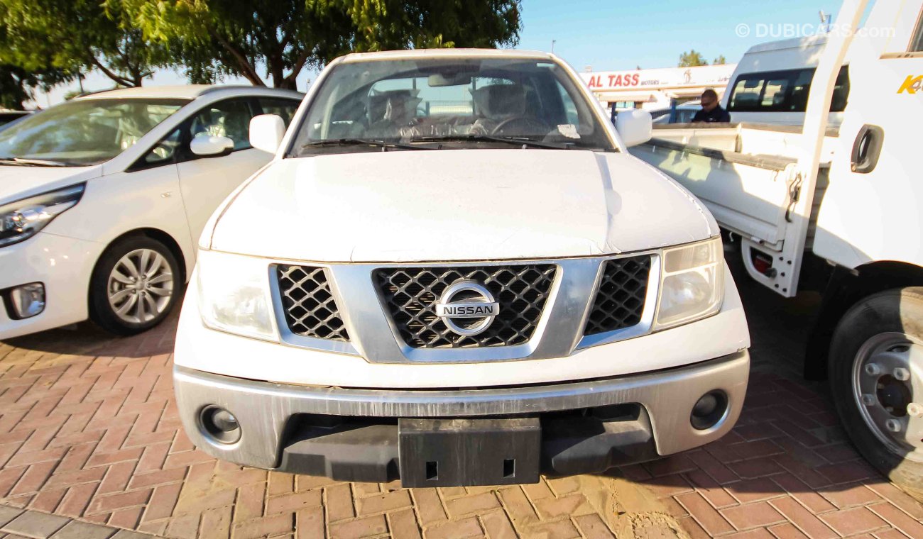 Nissan Navara SE