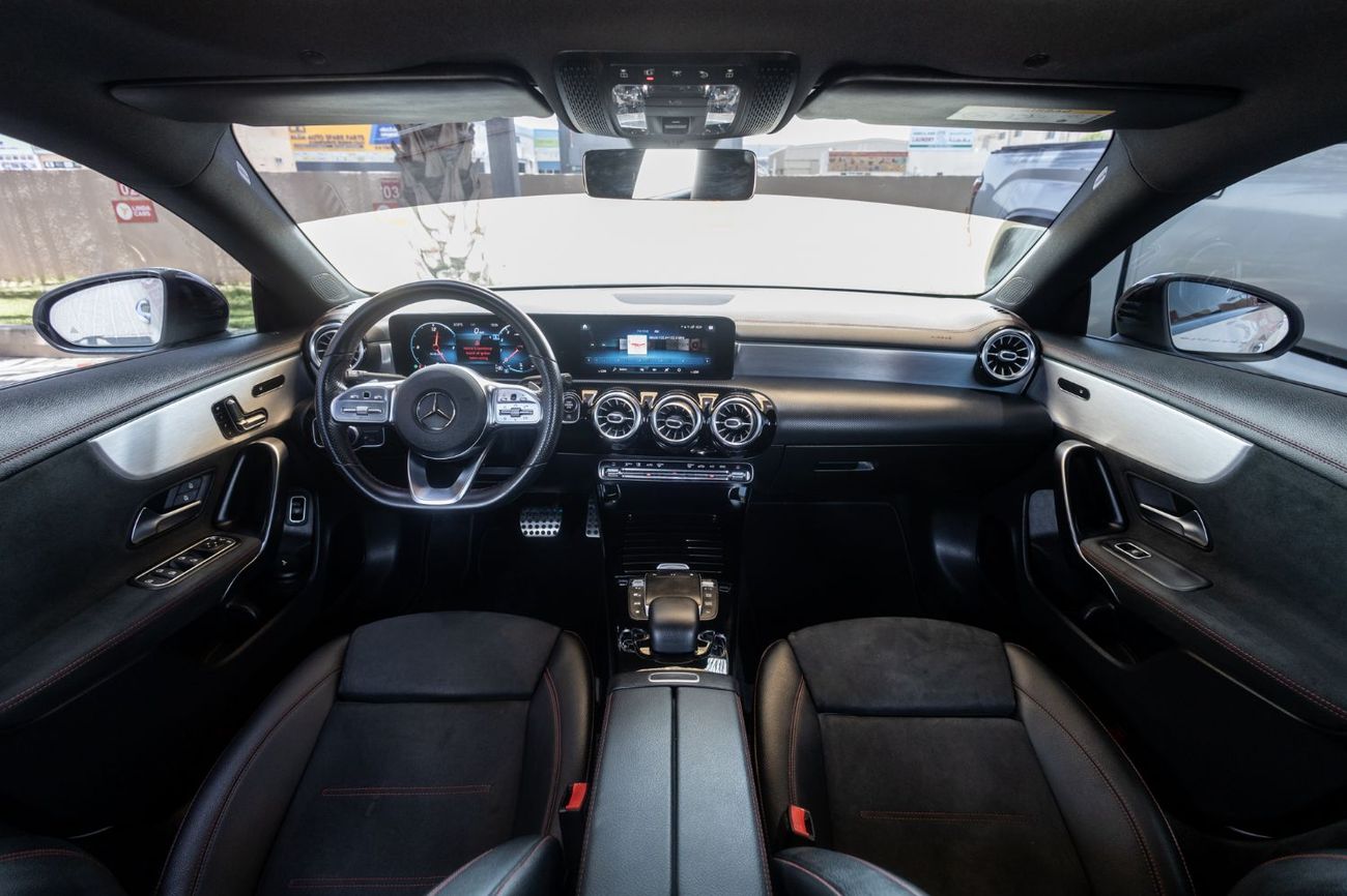 Mercedes-Benz CLA 250 AMG Premium 2.0L