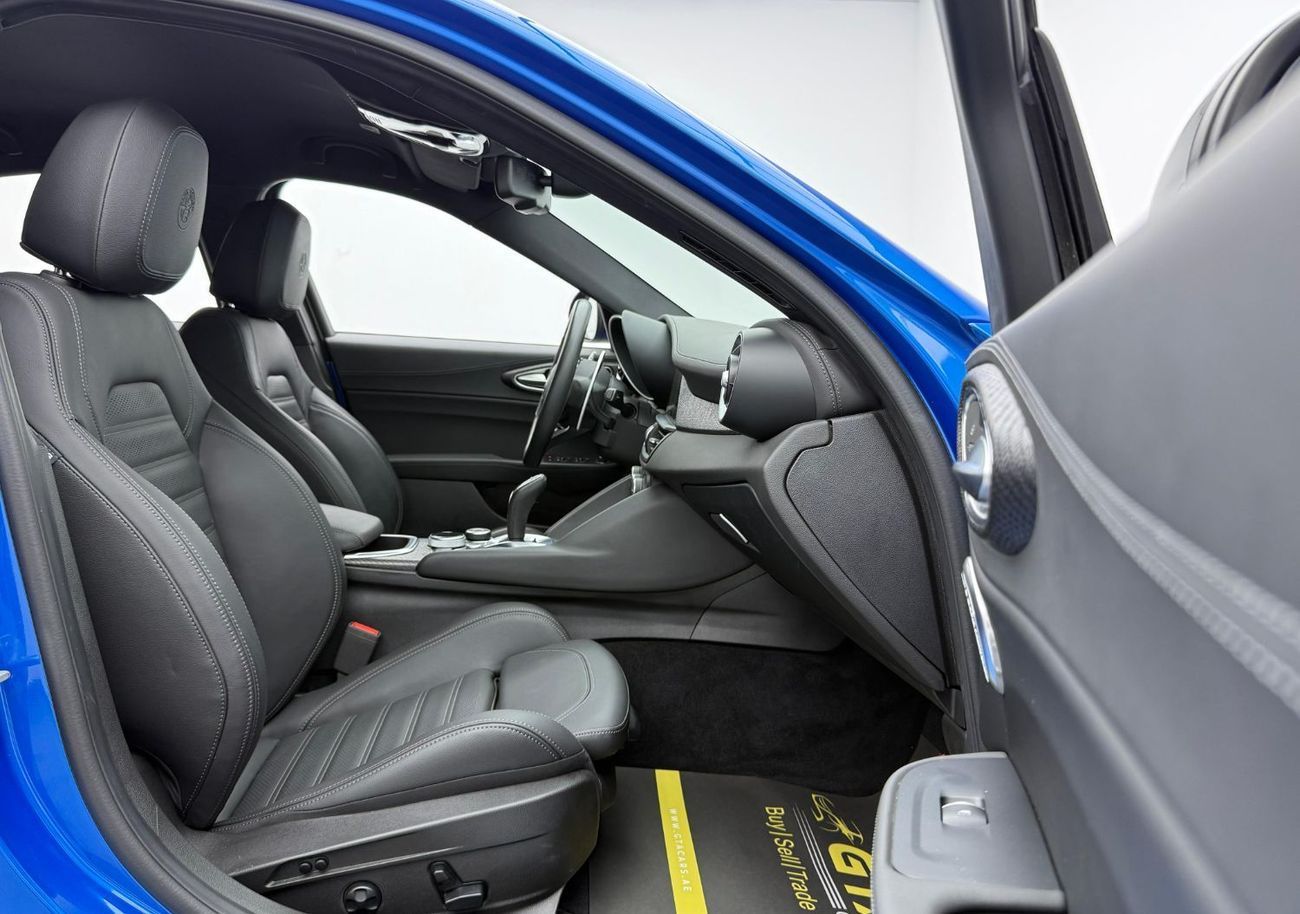 Alfa Romeo Giulia 2024 Alfa Romeo Giulia, 2029 Agency Warranty+Service Contract, Full Agency Service History,GCC